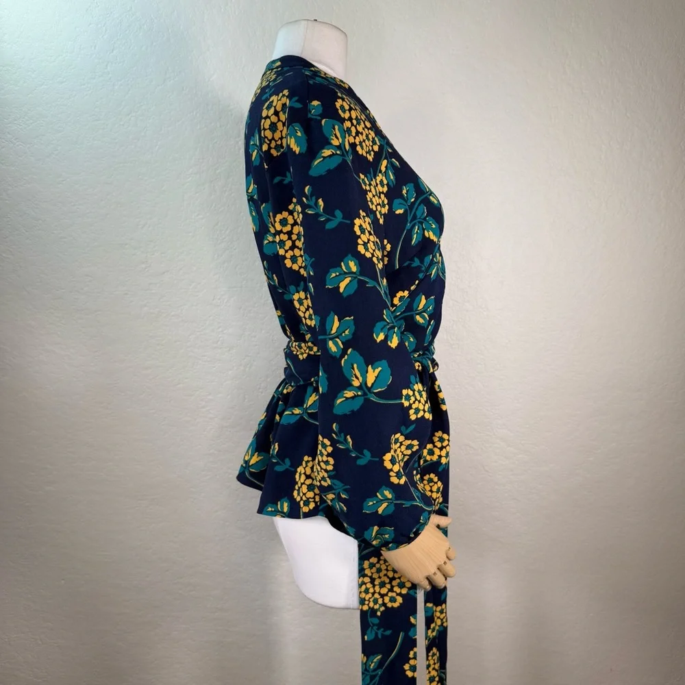 J. Crew Floral Hydrangea Drapey Crepe Wrap Blouse Shirt Size Medium EUC
